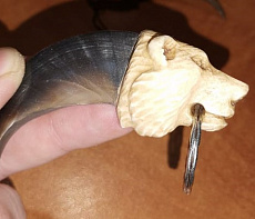 Коготь медведя с головой из рога лося